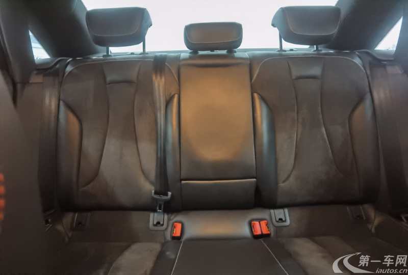 奥迪S3 [进口] 2016款 2.0T 自动 Limousine 