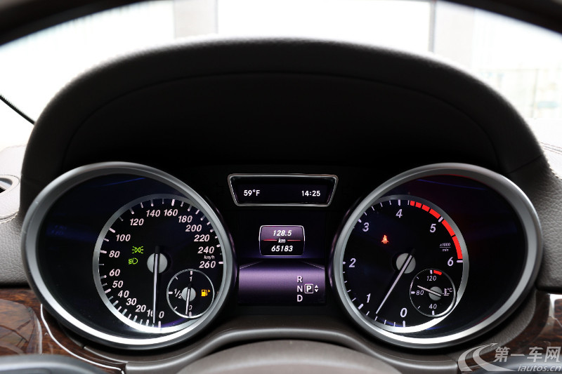 奔驰GL级 GL350 [进口] 2015款 3.0T 自动 柴油 欧规版平行进口 