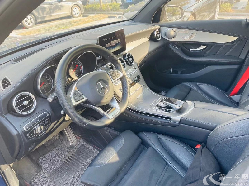 奔驰AMG-GLC级 [进口] 2018款 4.0T 自动 四驱 轿跑SUV 