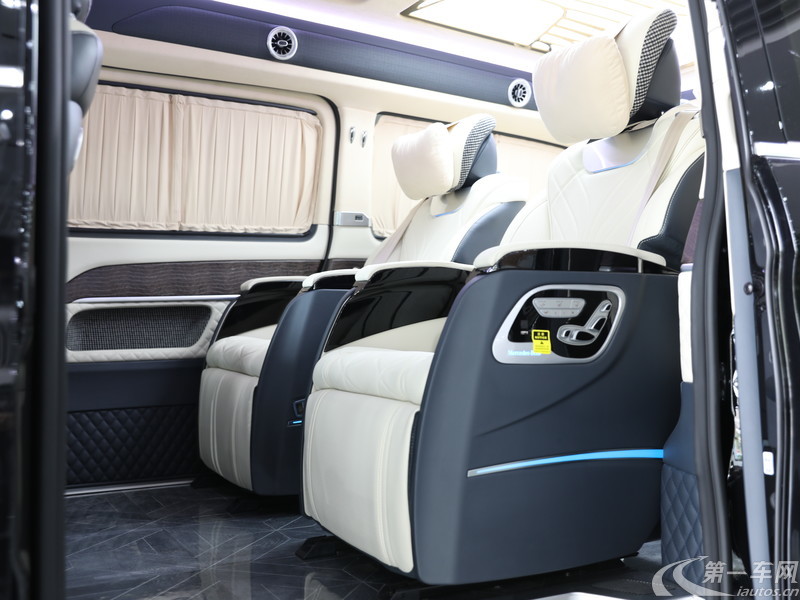 奔驰V级 2020款 2.0T 自动 长轴距豪华版 (国Ⅵ) 