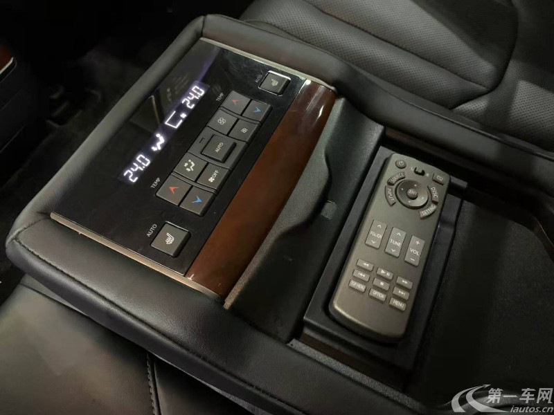 雷克萨斯LX 570 [进口] 2016款 5.7L 自动 四驱 动感豪华版 