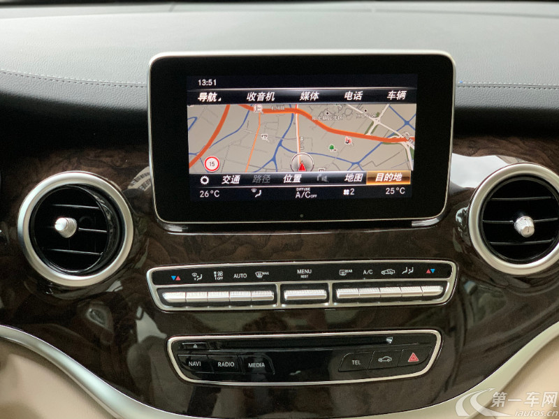 奔驰V级 2018款 2.0T 自动 V260L尊贵加长版 (国Ⅴ) 