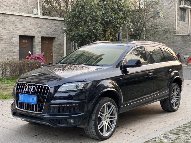奥迪q7进口2010款30t自动专享型