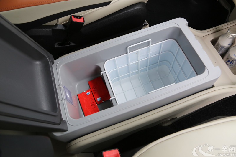 奔驰Sprinter [进口] 2017款 3.5L 自动 2座 厢式运输车 