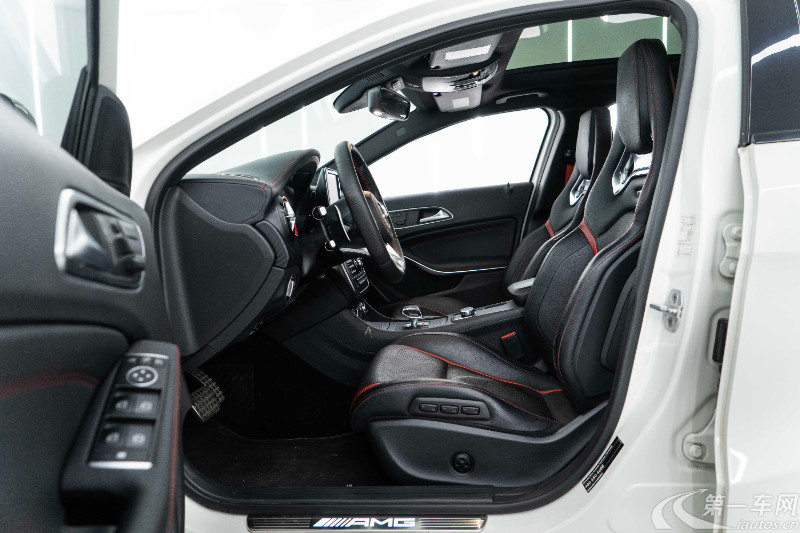 奔驰AMG-GLA级 GLA45 [进口] 2015款 2.0T 自动 