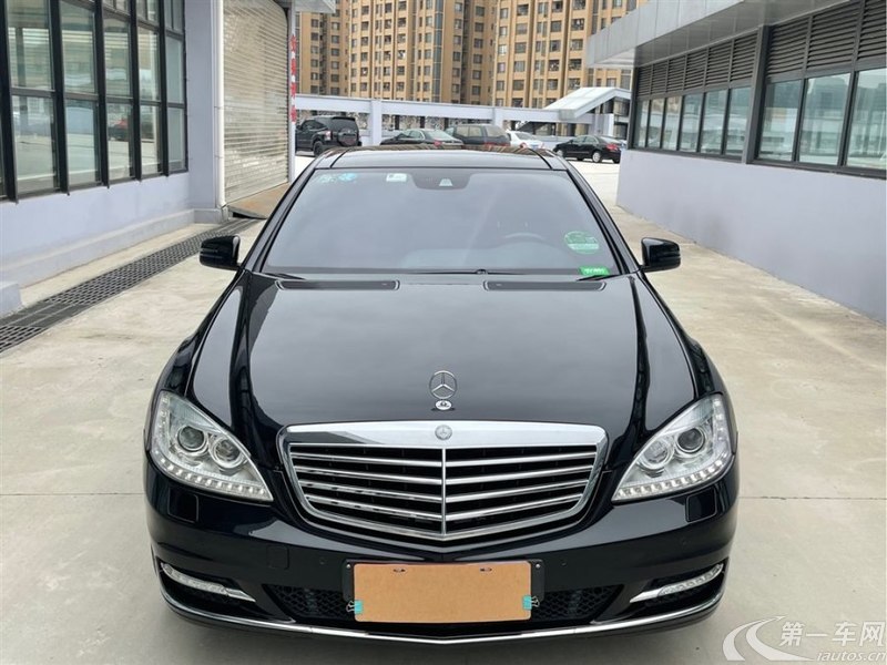 奔驰S级 S300 [进口] 2010款 3.0L 自动 汽油 商务型加长版 