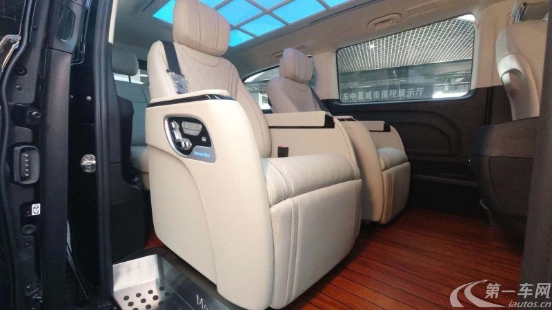 奔驰威霆 2020款 2.0T 自动 7座 汽油 商务版 (国Ⅵ) 