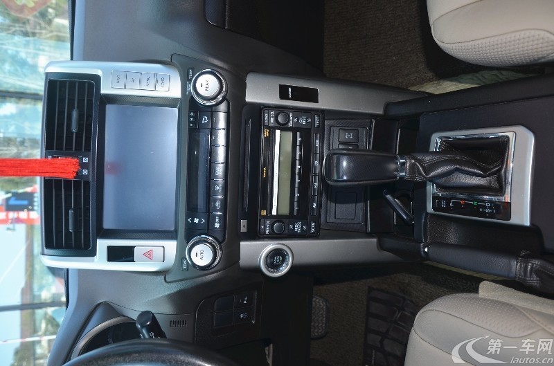 丰田普拉多 2012款 4.0L 自动 四驱 VX (国Ⅳ) 