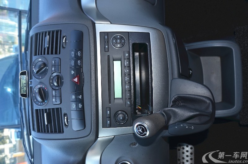 奔驰威霆 2011款 2.5L 自动 7座 汽油 精英版 (国Ⅳ) 