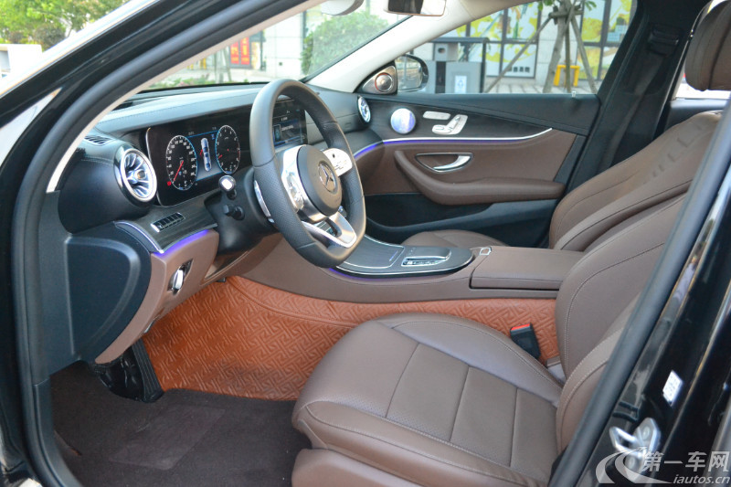 奔驰E级 E300L 2020款 2.0T 自动 汽油 殊享版改款 (国Ⅵ) 