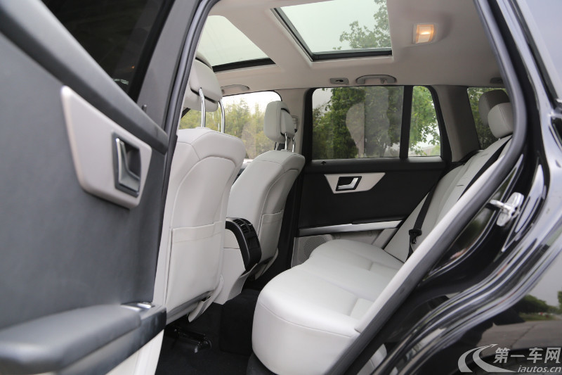 奔驰GLK GLK300 2013款 3.0L 自动 汽油 动感天窗型 (国Ⅴ) 
