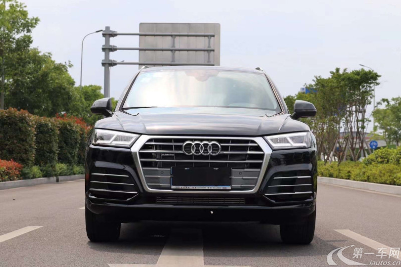 奥迪Q5L 40TFSI 2020款 2.0T 自动 荣享时尚型 (国Ⅵ) 