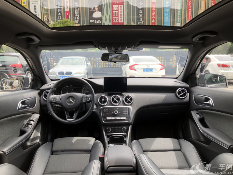 奔驰A级 A200 [进口] 2018款 1.6T 自动 汽油 运动型 (欧Ⅳ) 