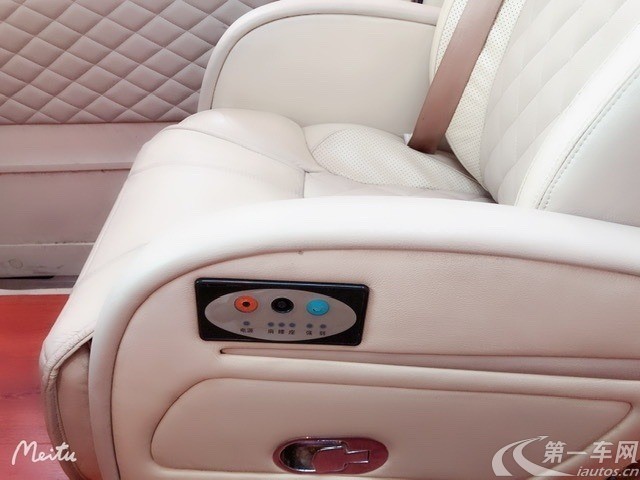 奔驰威霆 2011款 2.5L 自动 9座 汽油 商务版 (国Ⅳ) 