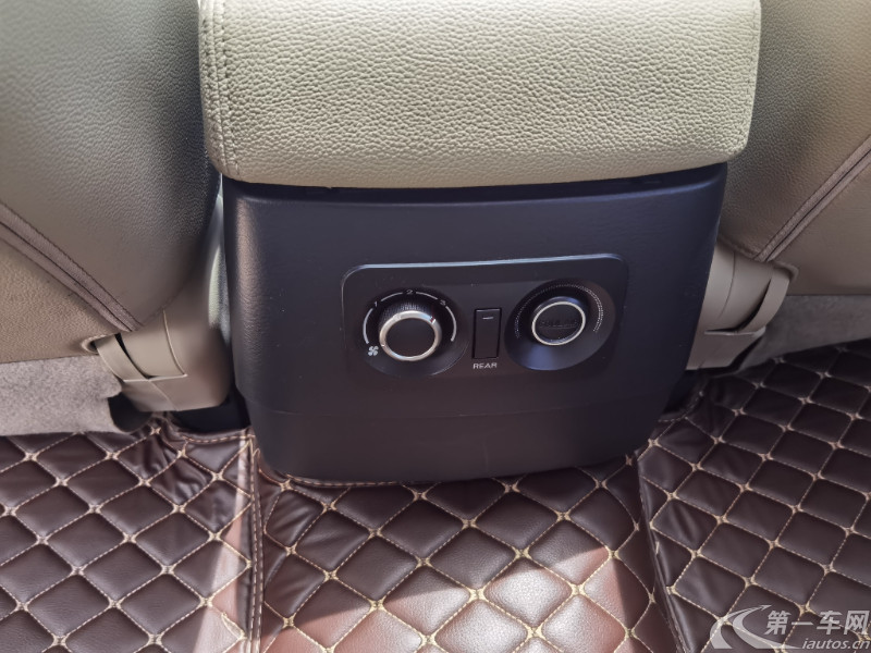 三菱帕杰罗 [进口] 2019款 3.8L 自动 四驱 GLS天窗中东版平行进口 