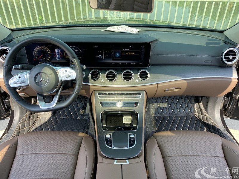 奔驰E级 E300L 2019款 2.0T 自动 汽油 运动豪华型 (国Ⅴ) 