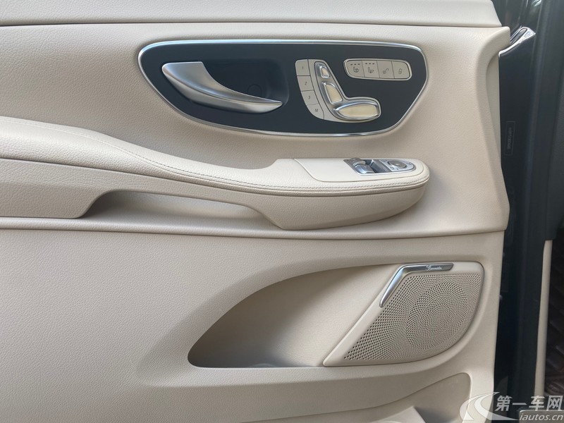 奔驰V级 2016款 2.0T 自动 V260L尊贵加长版 (国Ⅴ) 
