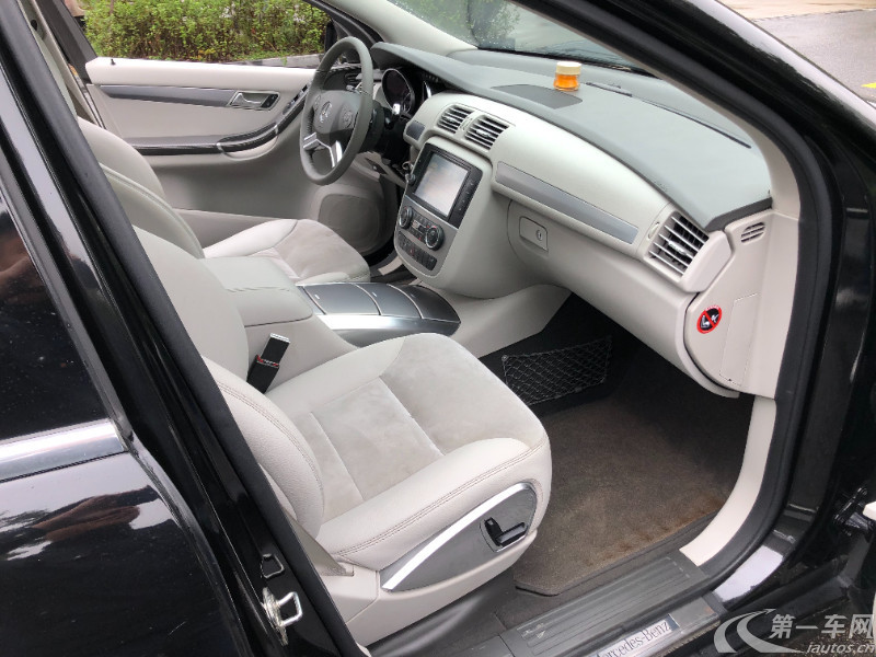 奔驰R级 R320 [进口] 2014款 3.0T 自动 汽油 商务型 (欧Ⅳ) 