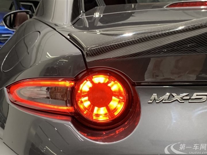 马自达MX-5 [进口] 2018款 2.0L 自动 铂钢灰 