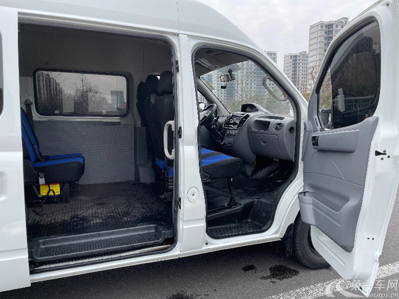 MAXUS迈克萨斯V80 2019款 2.5T 自动 经典款厢式货车VAN短轴中顶 (国Ⅴ) 