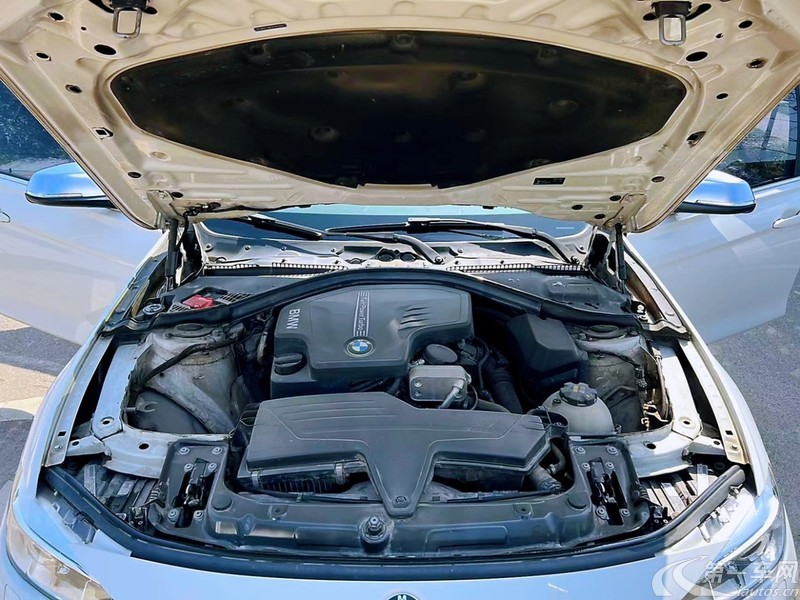 宝马3系 320i 2015款 2.0T 自动 汽油 进取型 (国Ⅴ) 