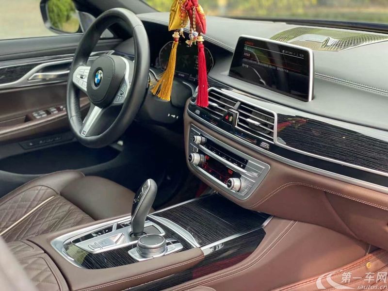 宝马7系 740Li [进口] 2019款 3.0T 自动 汽油 领先型M运动套装 