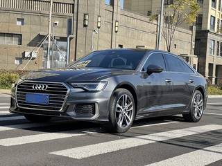 奥迪A6L 40TFSI 2.0T 自动 豪华动感型 