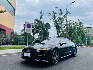 奥迪A7掀背 55TFSI 3.0T 自动 竞技型 