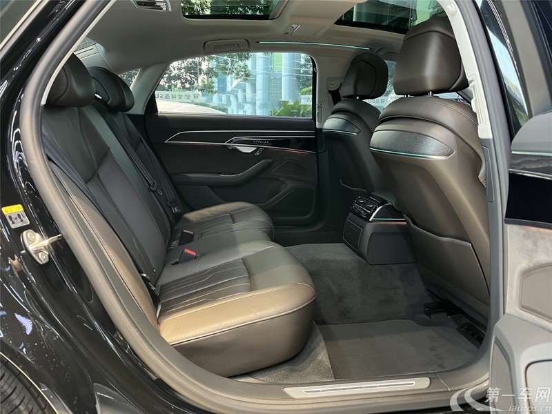 奥迪A8L 50 [进口] 2019款 3.0T 自动 汽油 PLus舒适型改款 