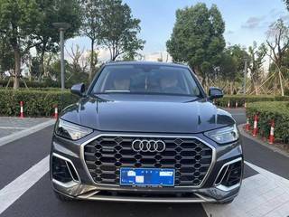 奥迪Q5L 45TFSI 2.0T 自动 豪华动感型 