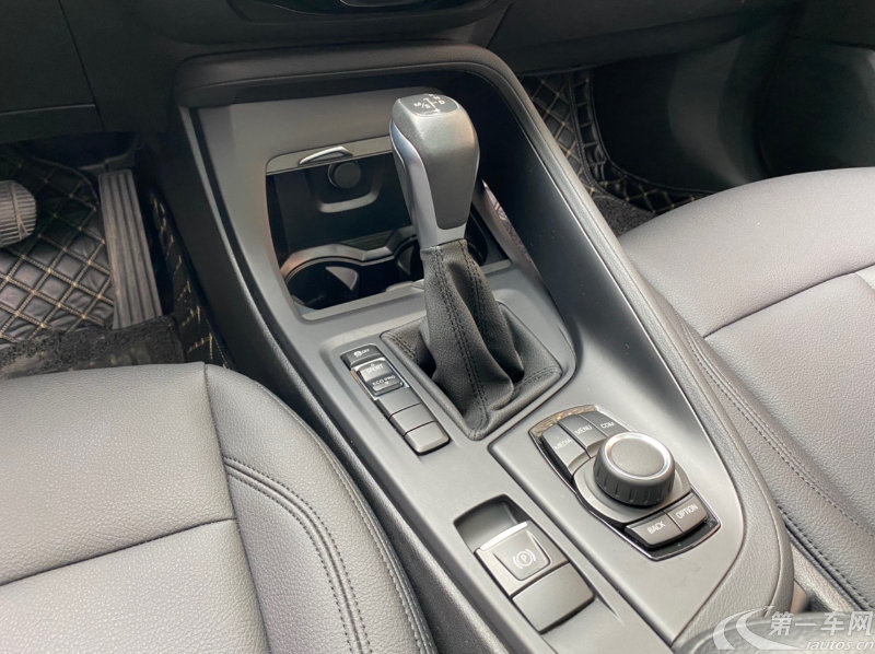 宝马X1 xDrive20Li 2019款 2.0T 自动 四驱 汽油 豪华型 (国Ⅵ) 