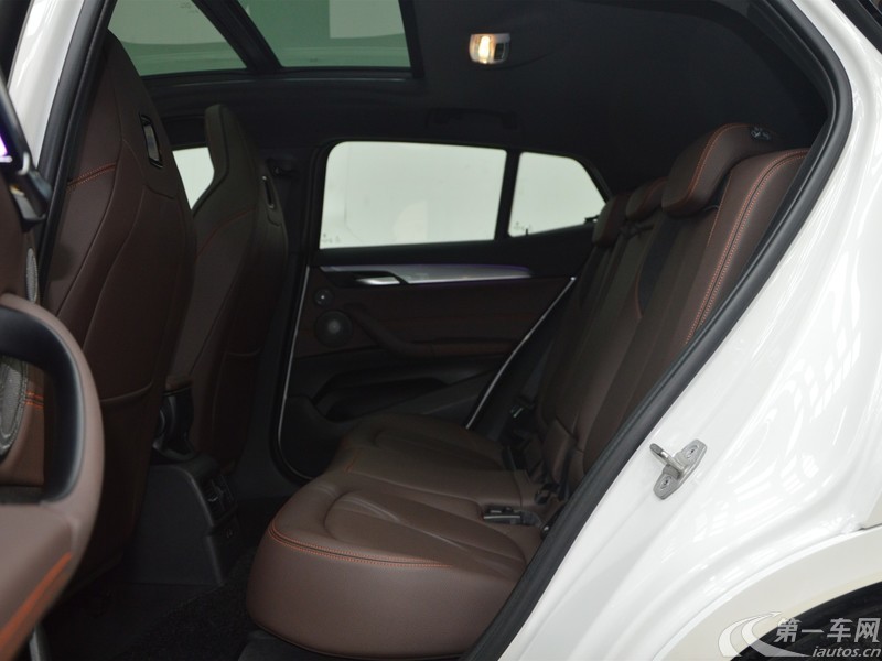 宝马X2 25i [进口] 2018款 2.0T 自动 豪华型M越野套装 (国Ⅵ) 