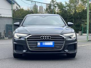 奥迪A6L 40TFSI 