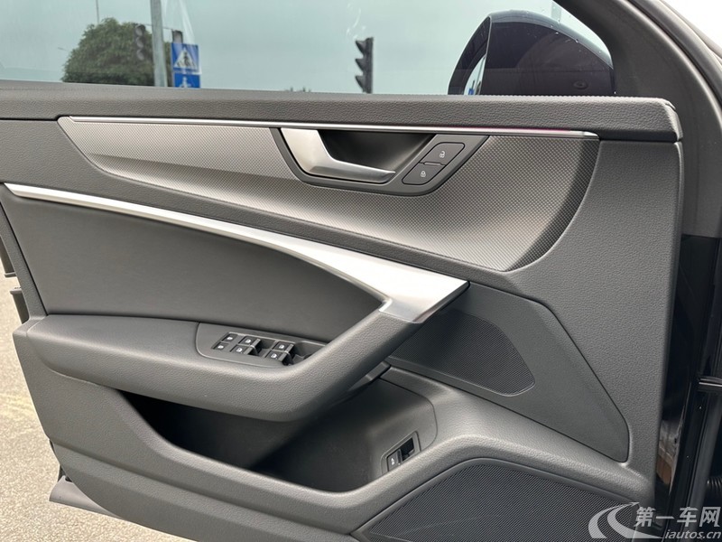 奥迪A6L 45TFSI 2020款 2.0T 自动 臻选动感型 (国Ⅵ) 