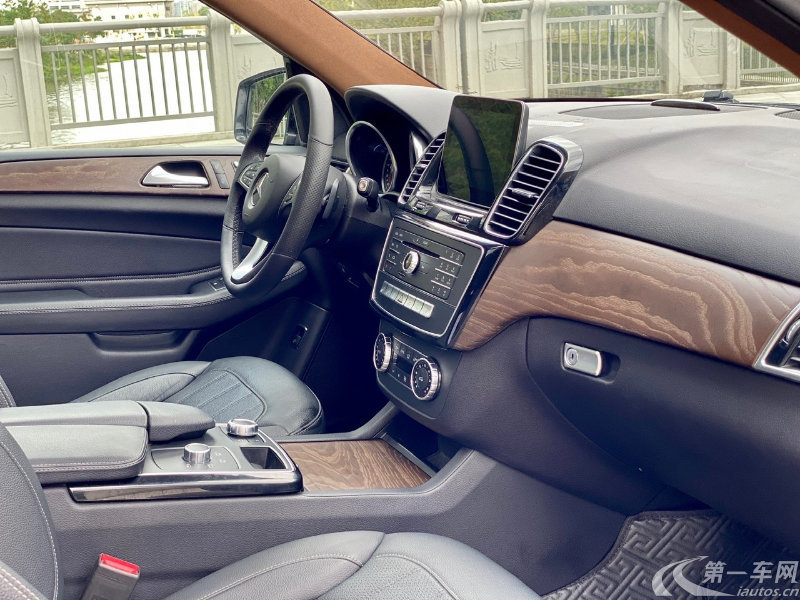 奔驰GLE级 GLE320 [进口] 2017款 3.0T 自动 豪华型 