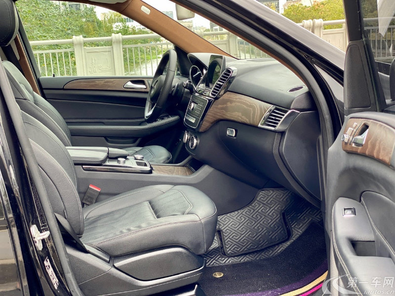 奔驰GLE级 GLE320 [进口] 2017款 3.0T 自动 豪华型 