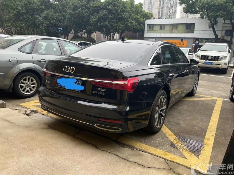 奥迪A6L 45TFSI 2021款 2.0T 自动 臻选致雅型 (国Ⅵ) 