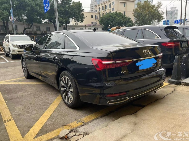 奥迪A6L 45TFSI 2021款 2.0T 自动 臻选致雅型 (国Ⅵ) 