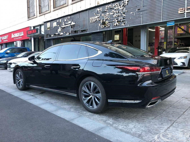 雷克萨斯LS 500h [进口] 2018款 3.5L 自动 豪华版 