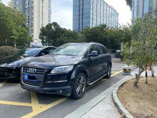 奥迪Q7 3.6L 自动 豪华型 