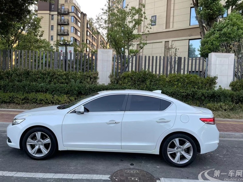 讴歌ILX [进口] 2013款 2.0L 自动 精锐版 