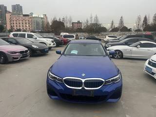 宝马3系 320i 2.0T 自动 运动套装 