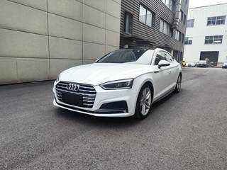 奥迪A5掀背 45TFSI 2.0T 自动 时尚型 