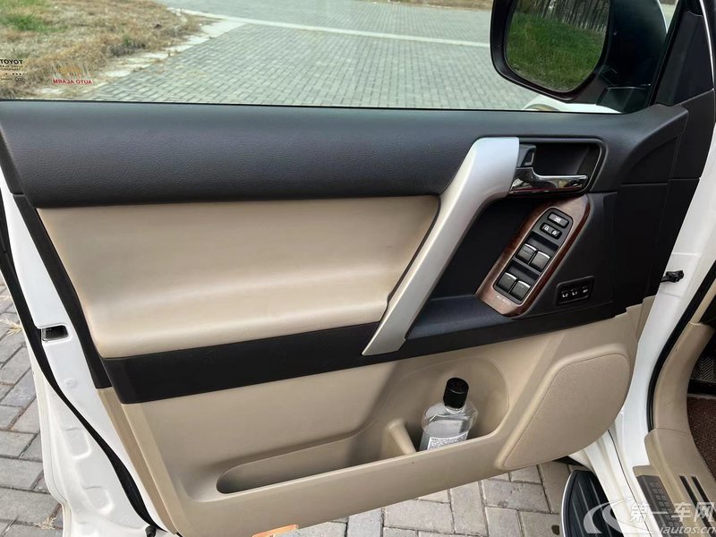 丰田普拉多 2012款 4.0L 自动 四驱 VX-NAVI (国Ⅳ) 