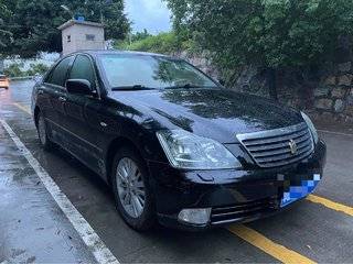 丰田皇冠 2.5L 