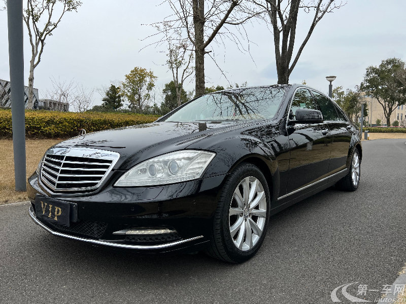 奔驰S级 S300 [进口] 2012款 3.0L 自动 汽油 商务简配型加长版 