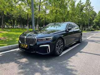 宝马7系 740Li 3.0T 自动 领先型M运动套装 