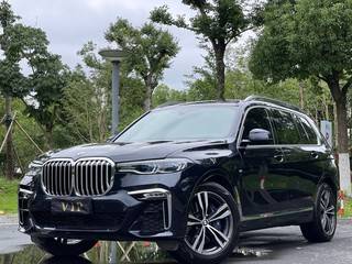 宝马X7 40i 3.0T 自动 尊享型M运动套装 