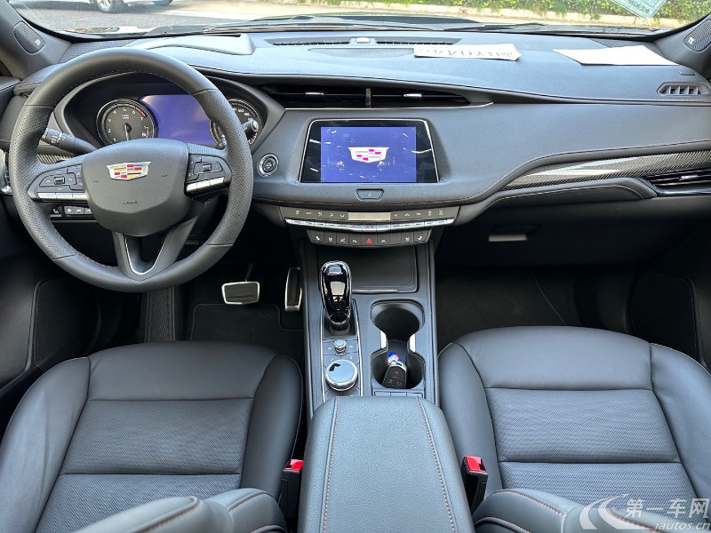 凯迪拉克XT4 2023款 2.0T 自动 四驱 28T铂金型 (国Ⅵ) 