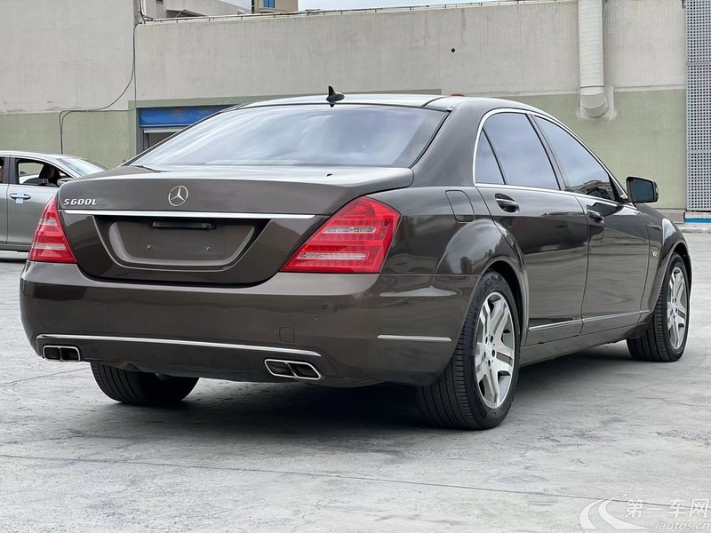 奔驰S级 S600 [进口] 2010款 5.5T 自动 汽油 加长版 